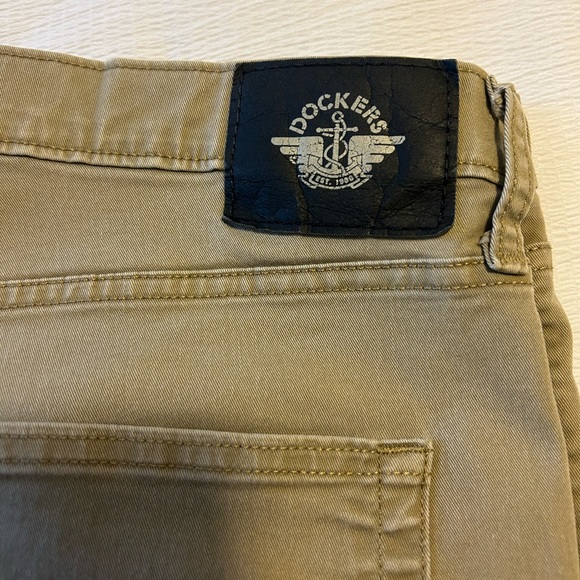 Docker’s Men’s Straight Fit Pants - Picture 2 of 8